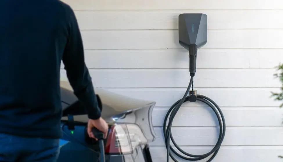 How Much Power Does an EV Charger Use? Complete Guide to Energy Consumption & Home Costs